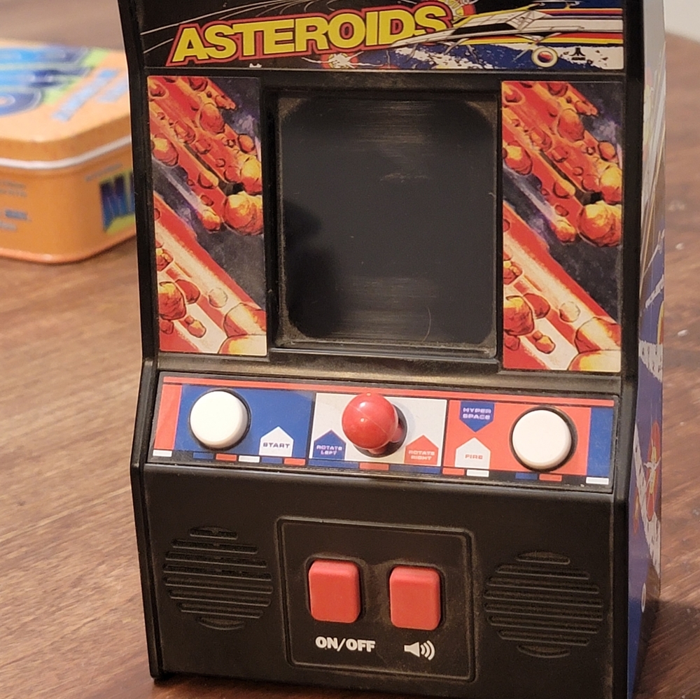 Atari Astroids 1979 Mini videgame - Picture 6 of 10
